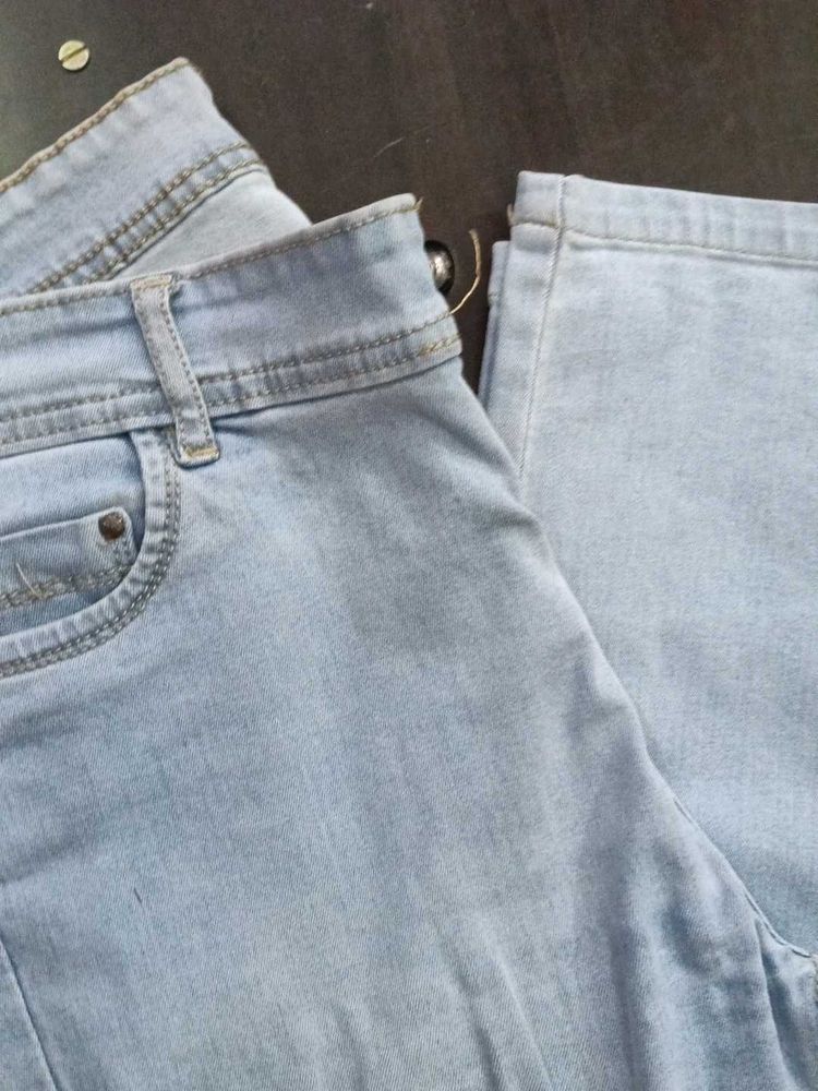Light Wash Denim Jeans ( for girls)