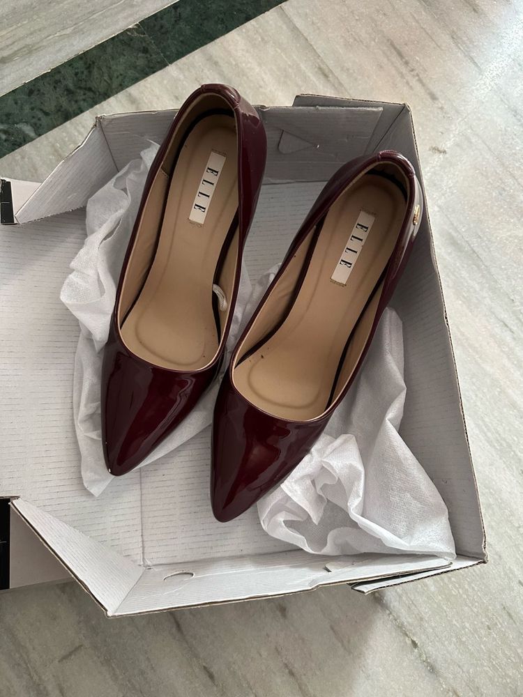 ELLE maroon burgundy patent stiletto pumps