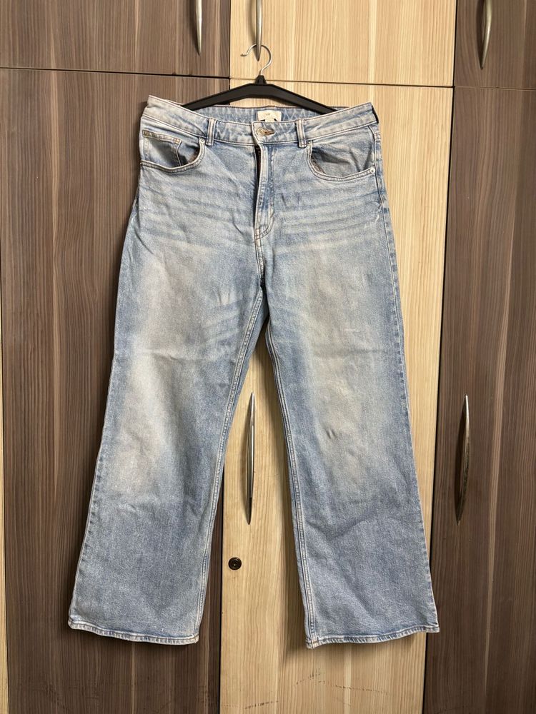 15 H&amp;M Light Wash Wide Leg Jeans
