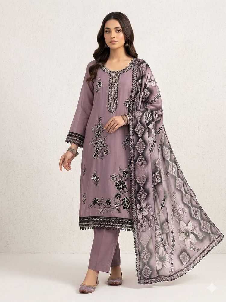 Elegant Purple Embroidered Kurta Set