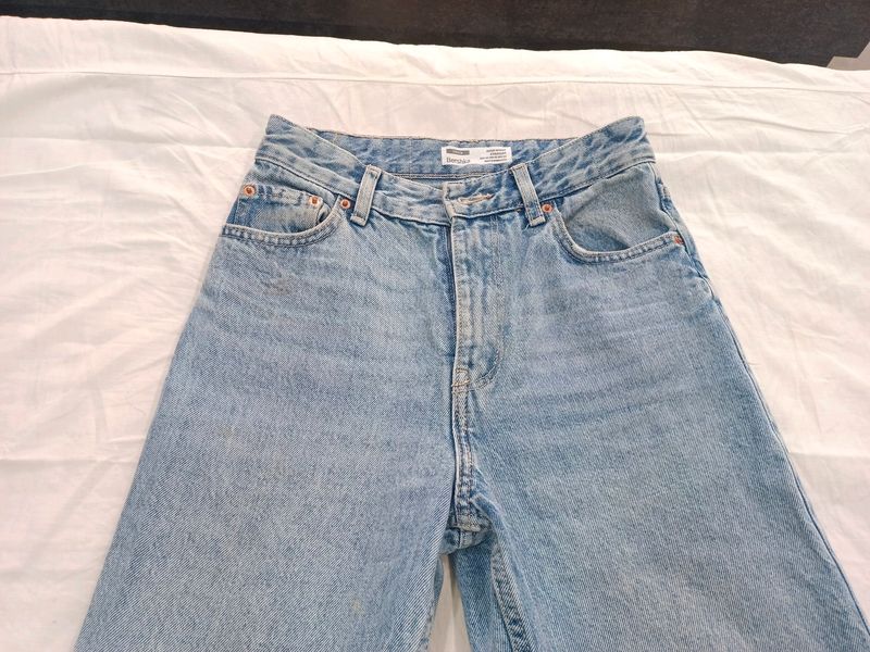 BERSHKA Brand Straight Fit Jeans