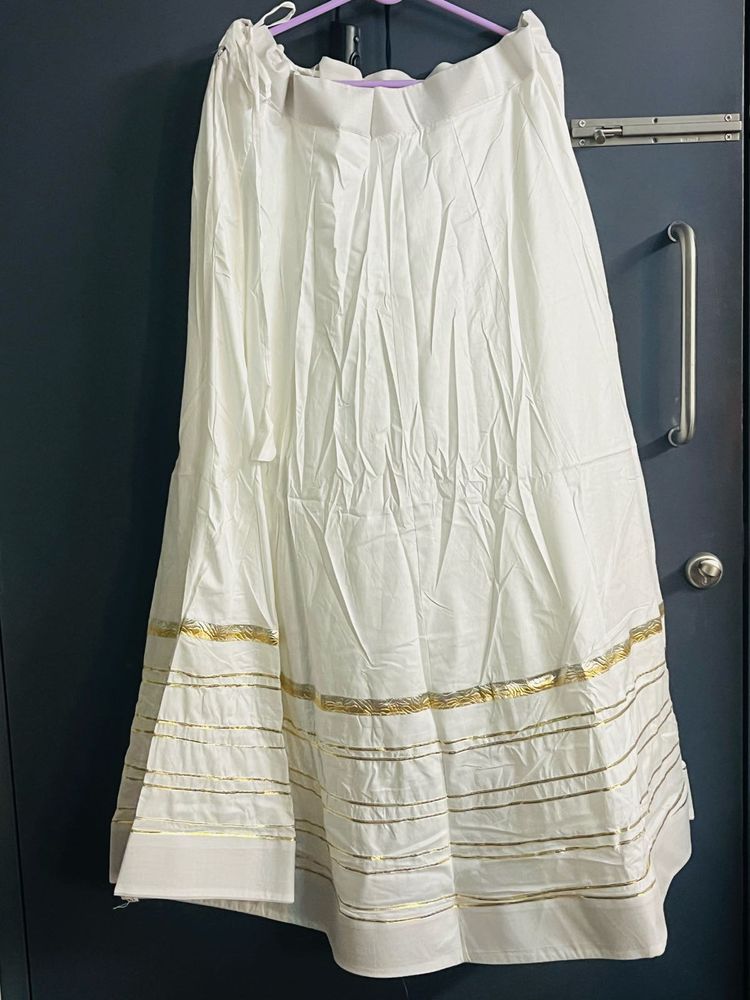 Elegant White &amp; Gold Ethnic Skirt