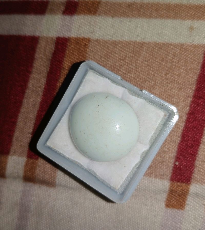 White Colour Stone 🪨