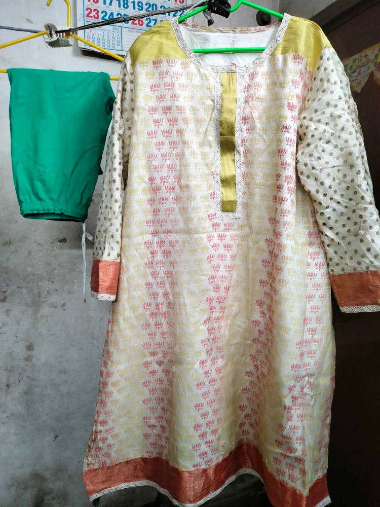 Elegant Kurta Set with Pants