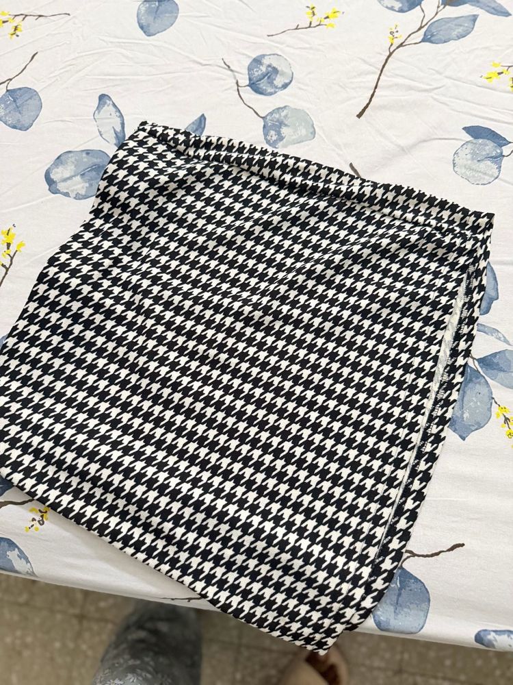 short skirt
