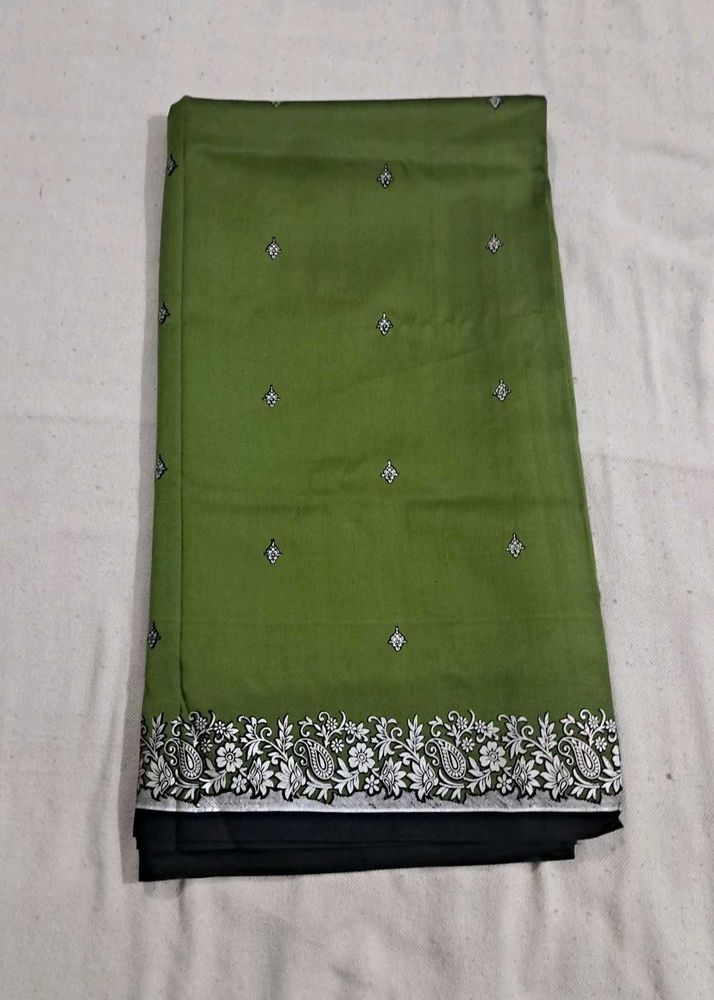 💚 Olive Green Printed Saree for Sale