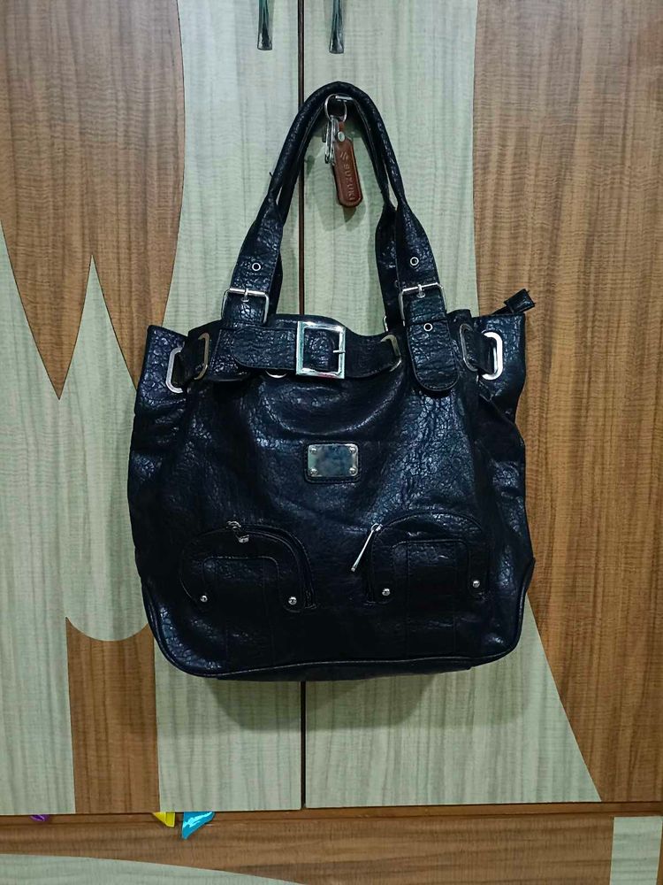 Chic Black Faux Leather Shoulder Bag