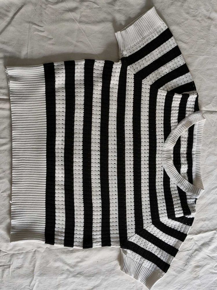 Striped Cropped Knit Top