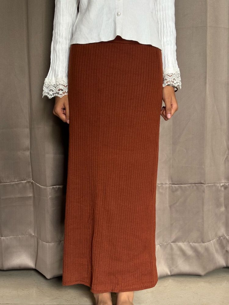 Ribbed Knit Maxi Skirt