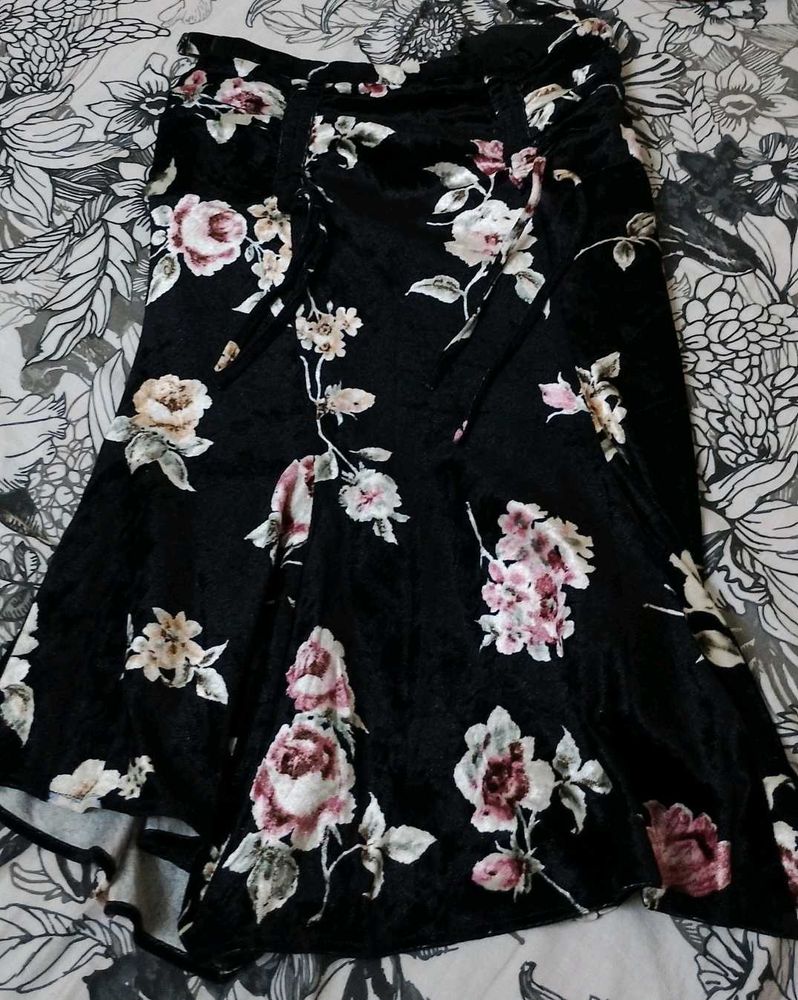 Floral Print Velvet Skirt