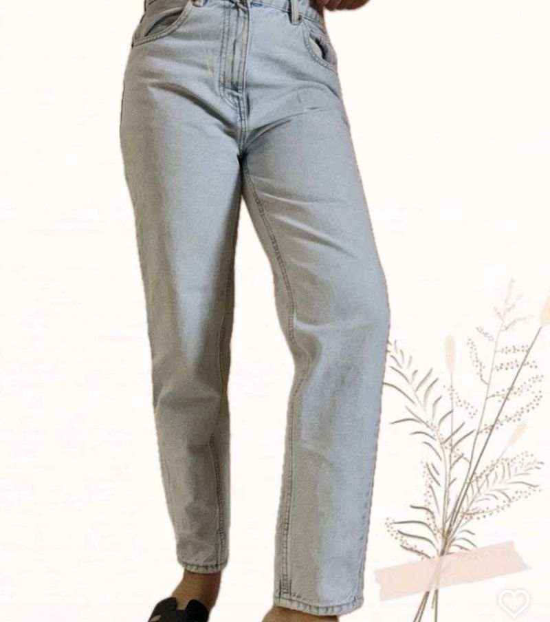Light Wash Mom Jeans
