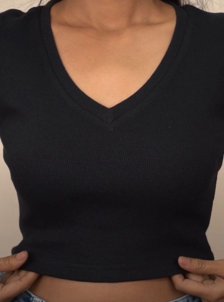 Black V-Neck Crop Top