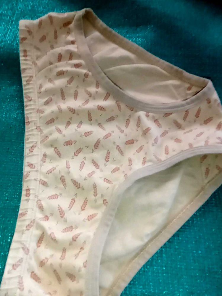 Cute Feather Pattern Panties