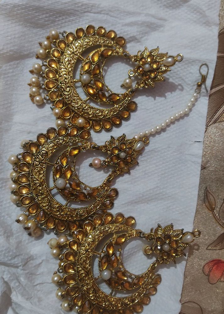 Earing With Maang Tikka
