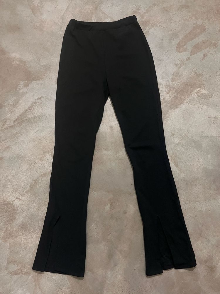 Black Super High-Waisted Flared Leggings with Spli