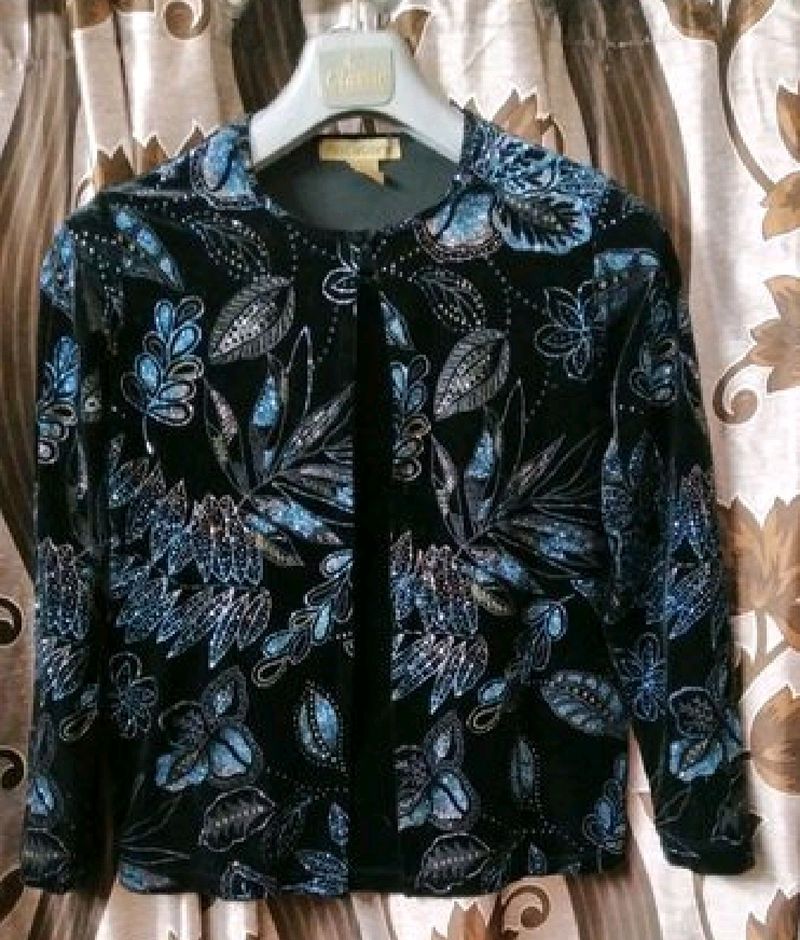 Shainy black and blue velvet top