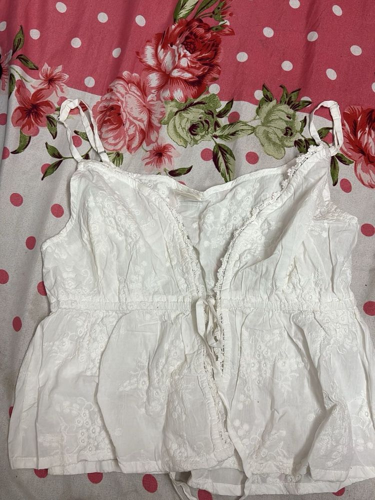 Chic White Embroidered Camisole Top