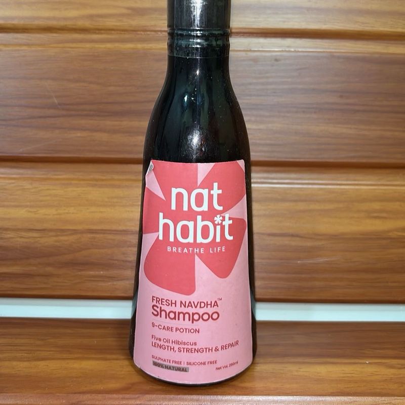 Nat Habit Fresh Navdha Shampoo
