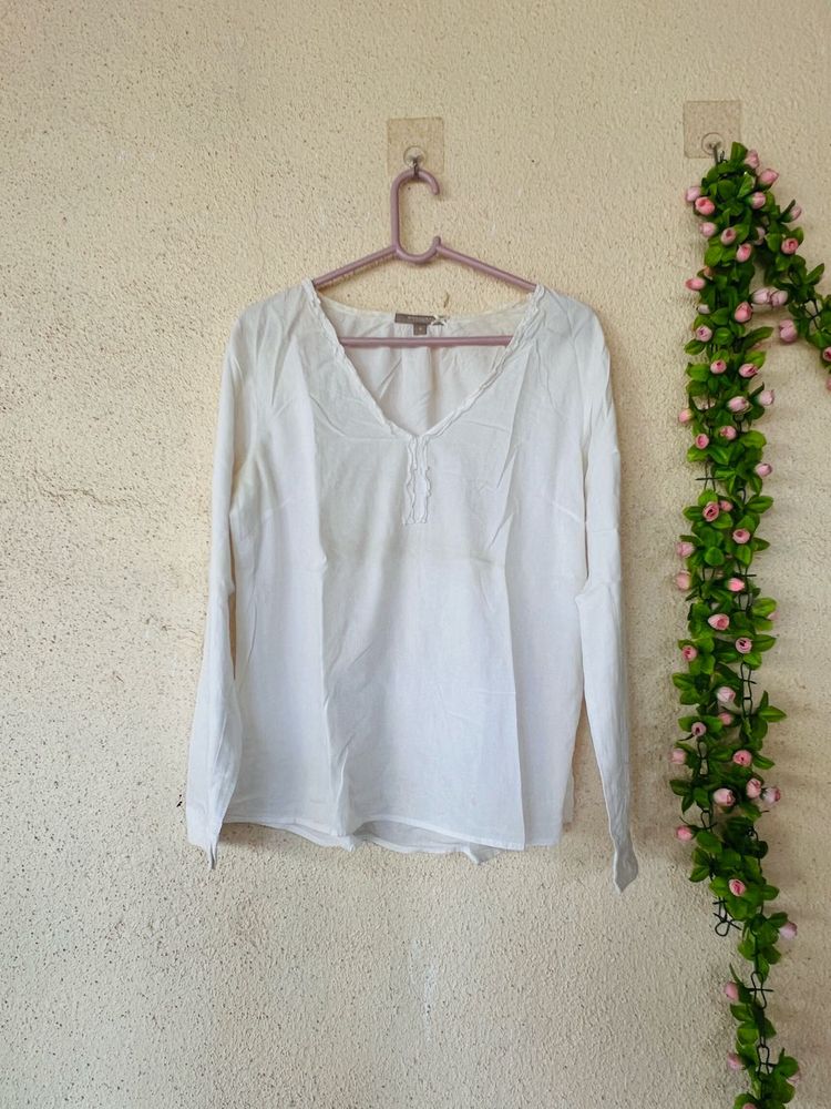 Classic White V-Neck Long Sleeve Top