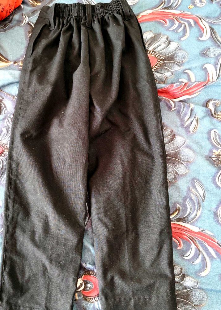 Comfortable Black Pants Age 6-8 years