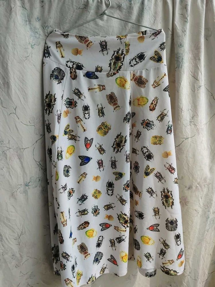 Unique Bug Print Skirt long