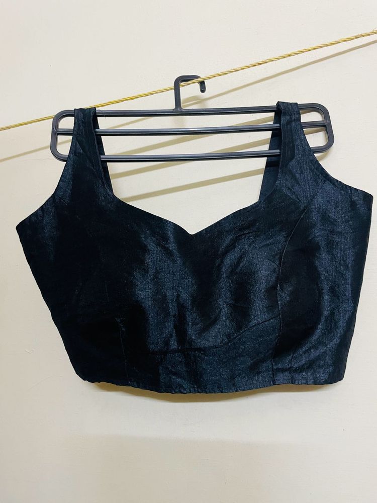 Black Sleeveless Blouse