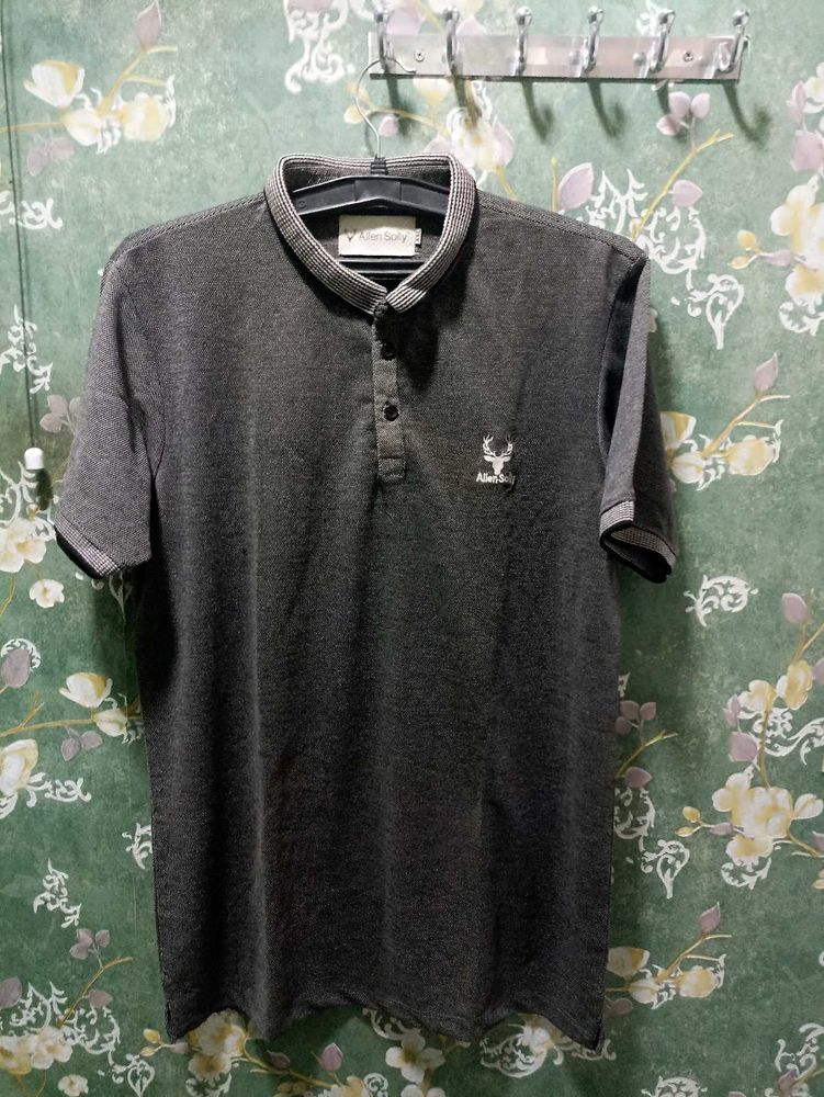 xxl size Allen solly t-shirt