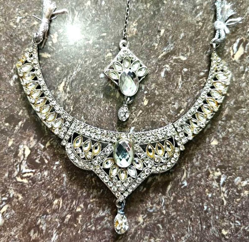 Sparkling Rhinestone Necklace Set