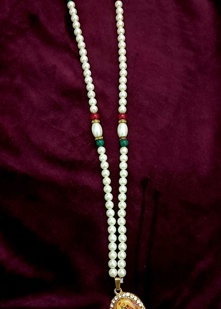 Pearl Beaded Pendant Necklace