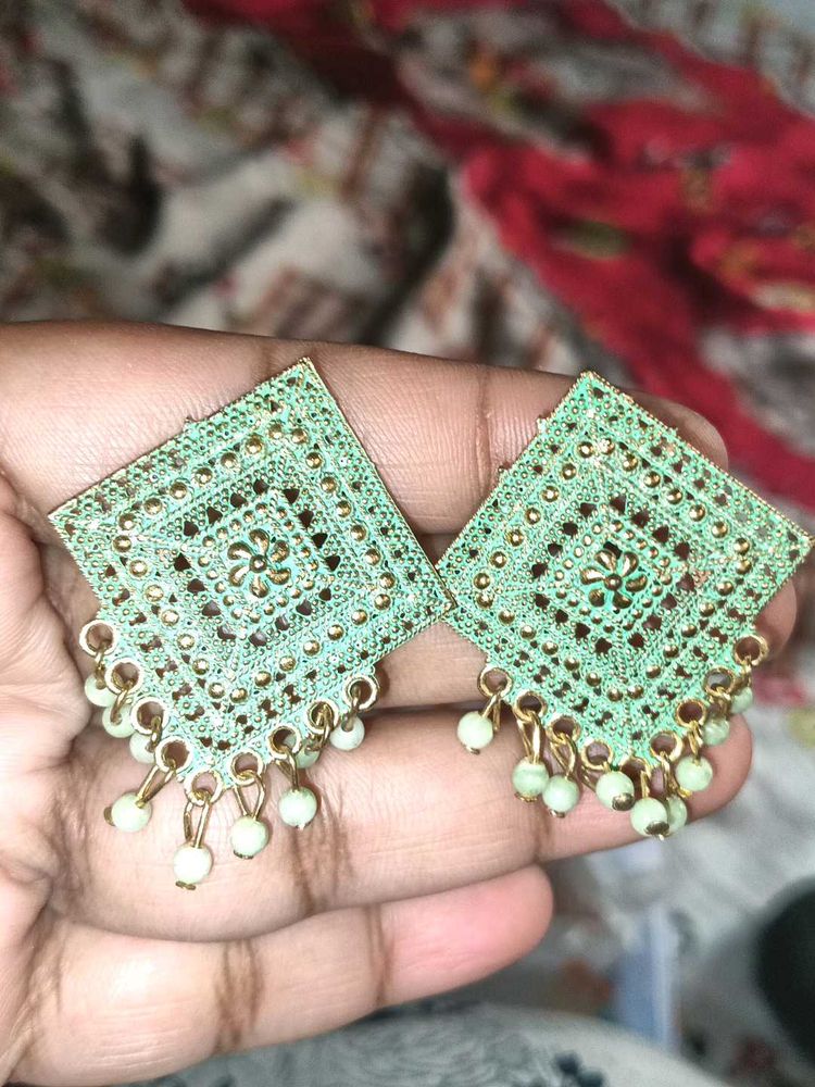 Earring
