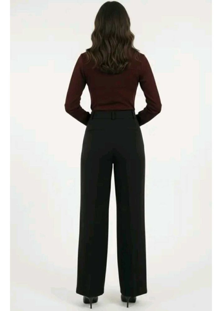 Elegant Black Wide-Leg Trousers