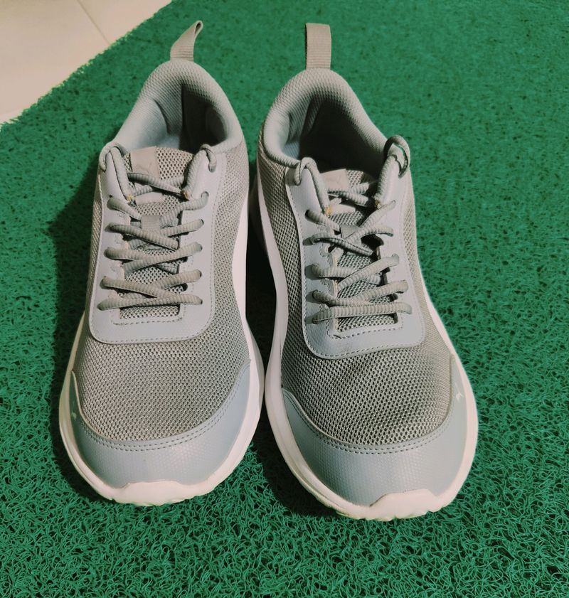Puma Men's Casual Shoes. Like New. Good Condition.