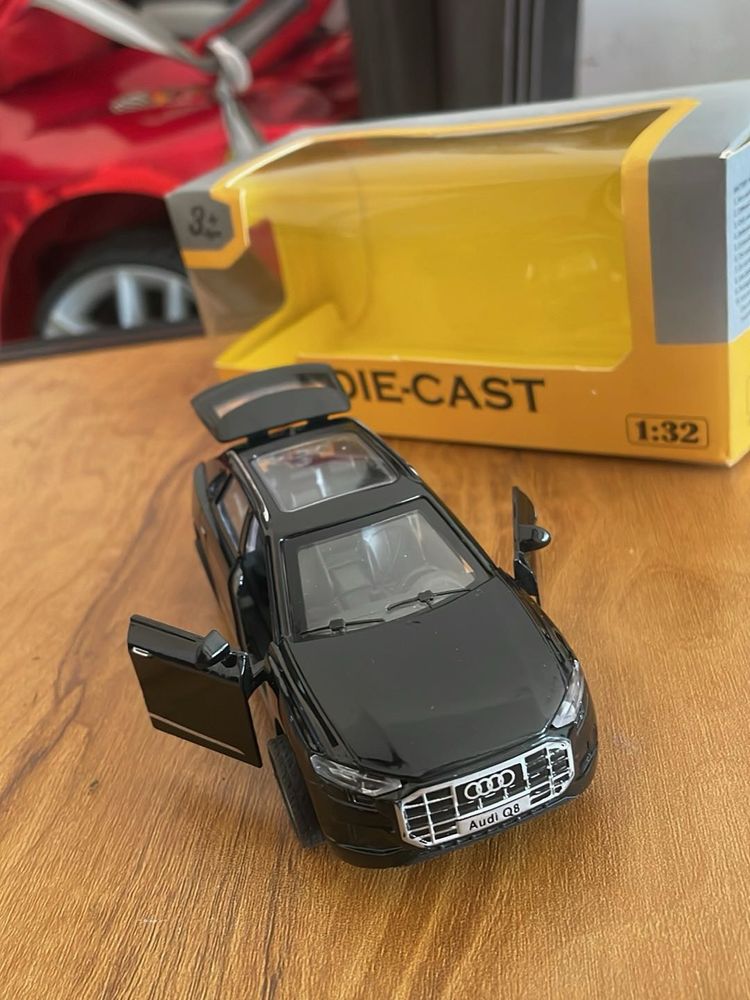 Audi Q8 Die-Cast Car Model
