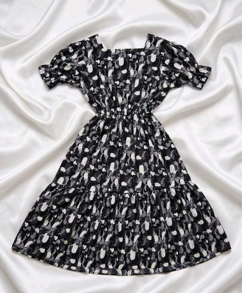 Stylish Black &amp; White Printed Dress