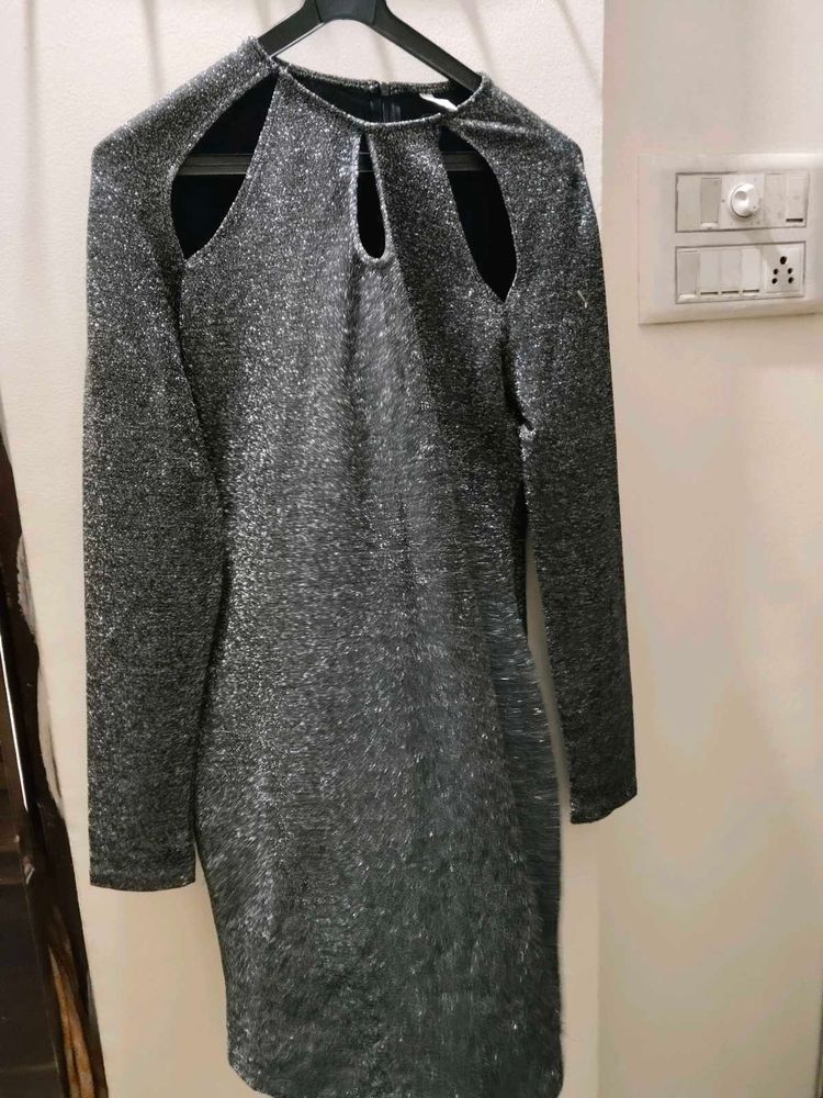 Sparkly Cut-Out Long Sleeve Dress