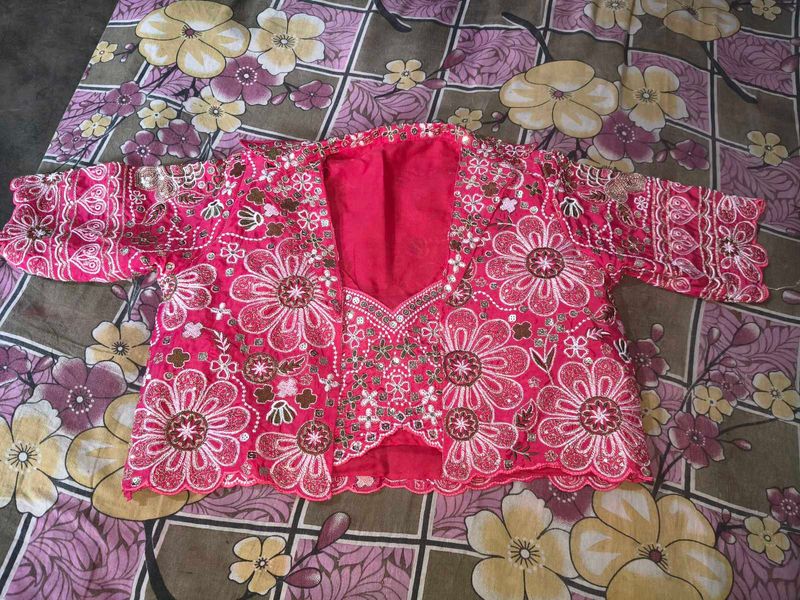 New fully stitched saree with blouse and jacket