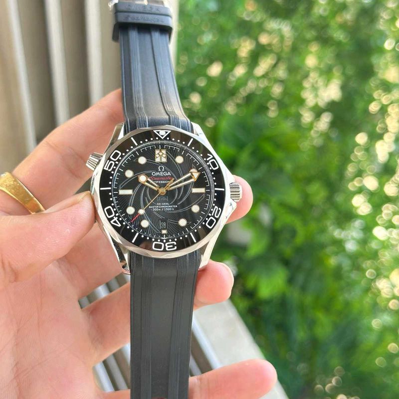 Omega Seamaster Diver 300M Watch