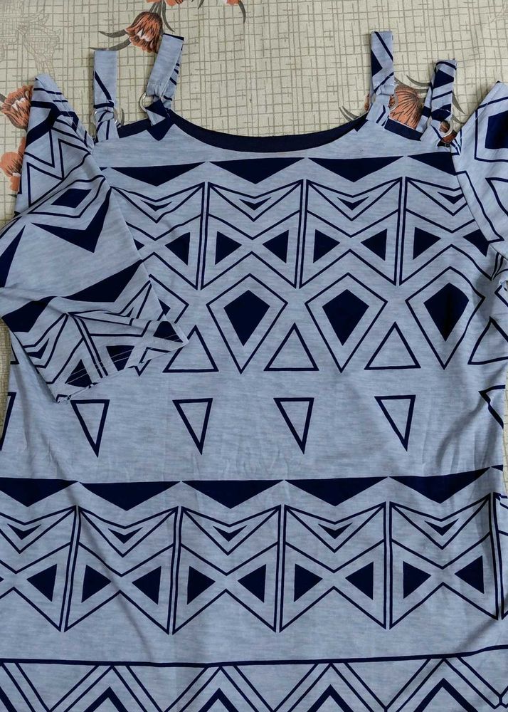 Trendy Cold Shoulder Top with Geometric Print