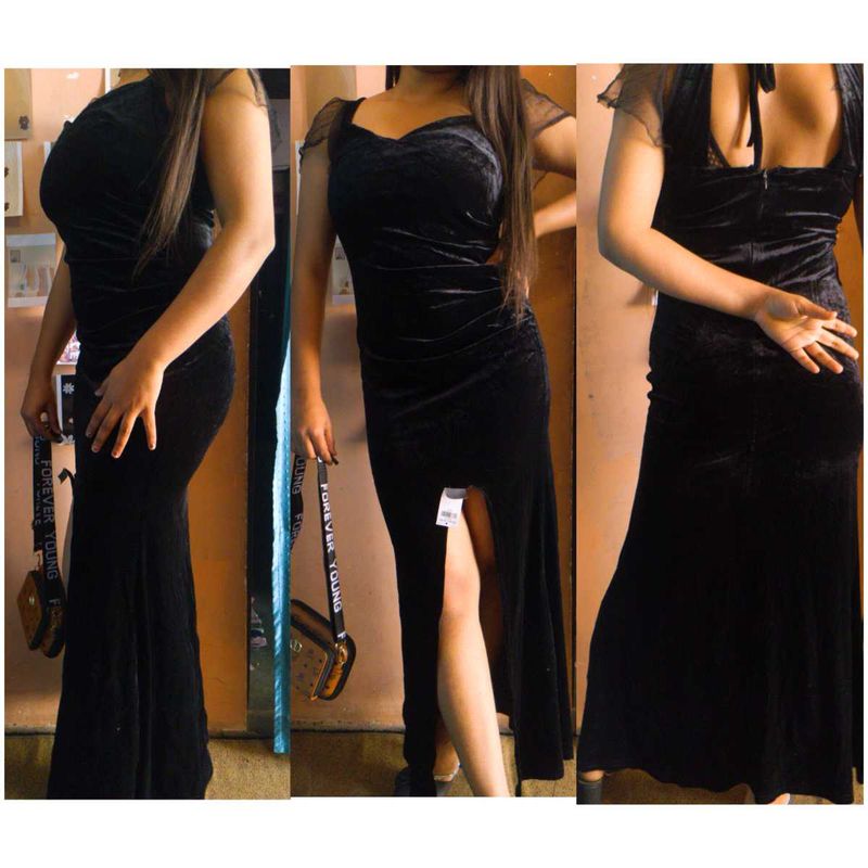 ✨Elegant Black Velvet Maxi Dress✨