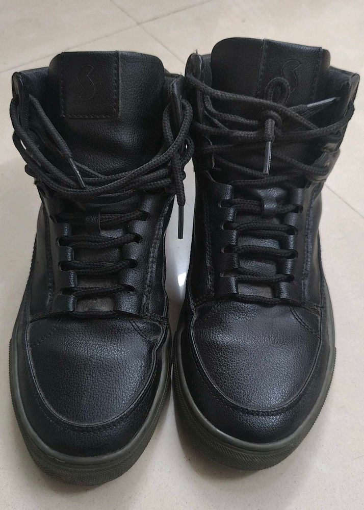 Black Leather Boots