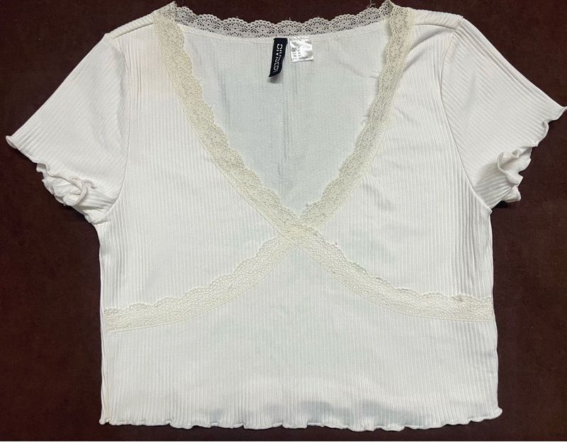White Lace Trim Ribbed Cropped Top