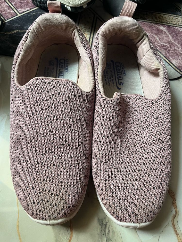 Comfy Pink Knit Slip-On Shoes