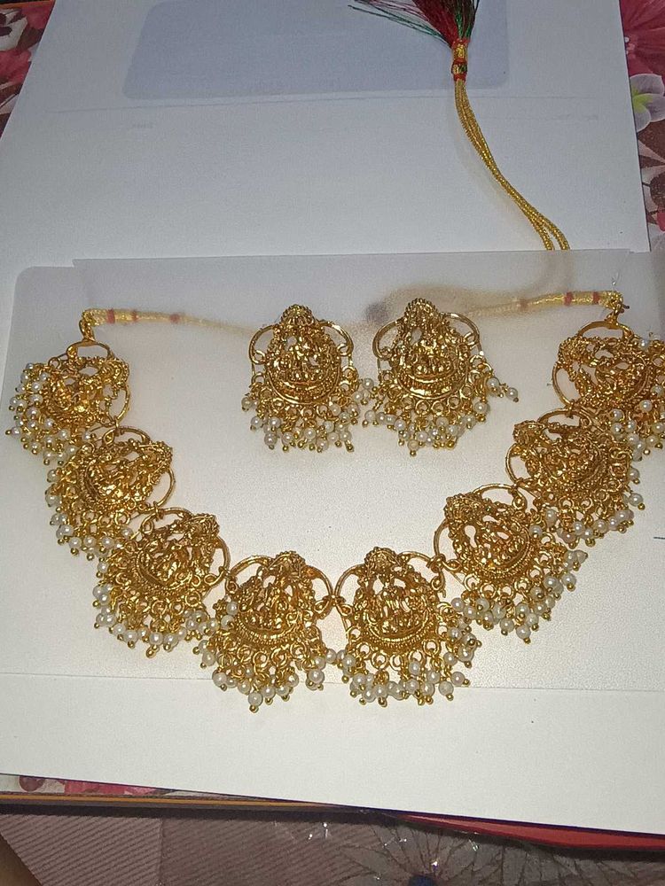 40% Discount on 5 jwellery