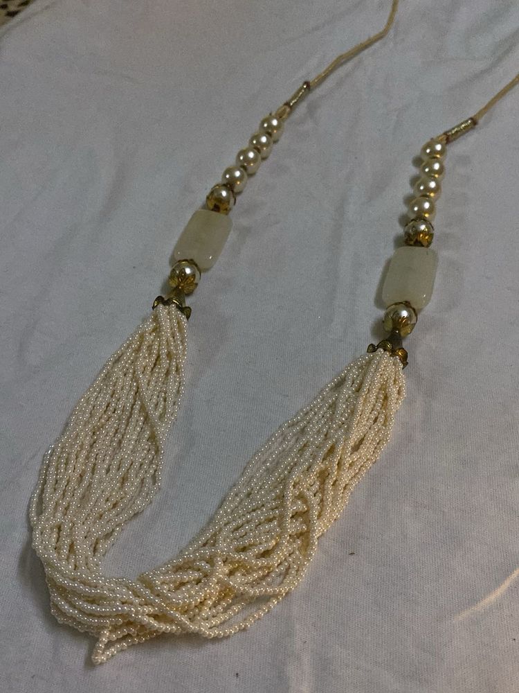 Elegant Beaded Necklace