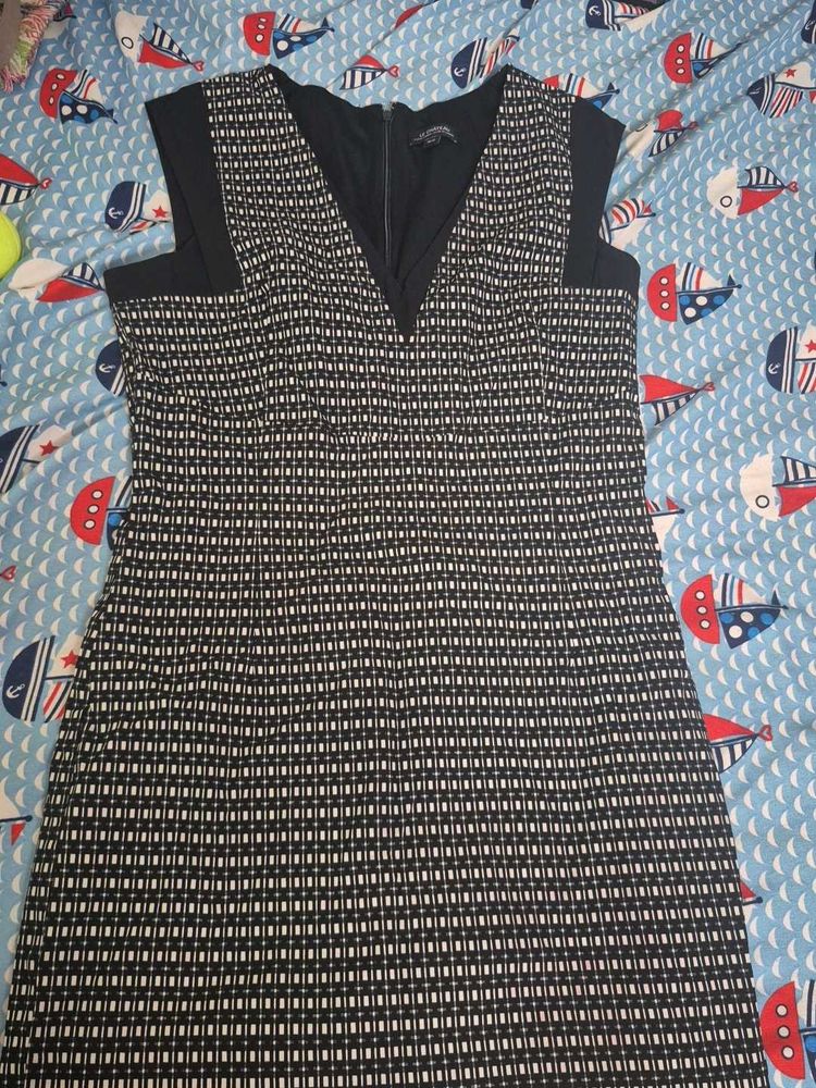Classy Formal Dress