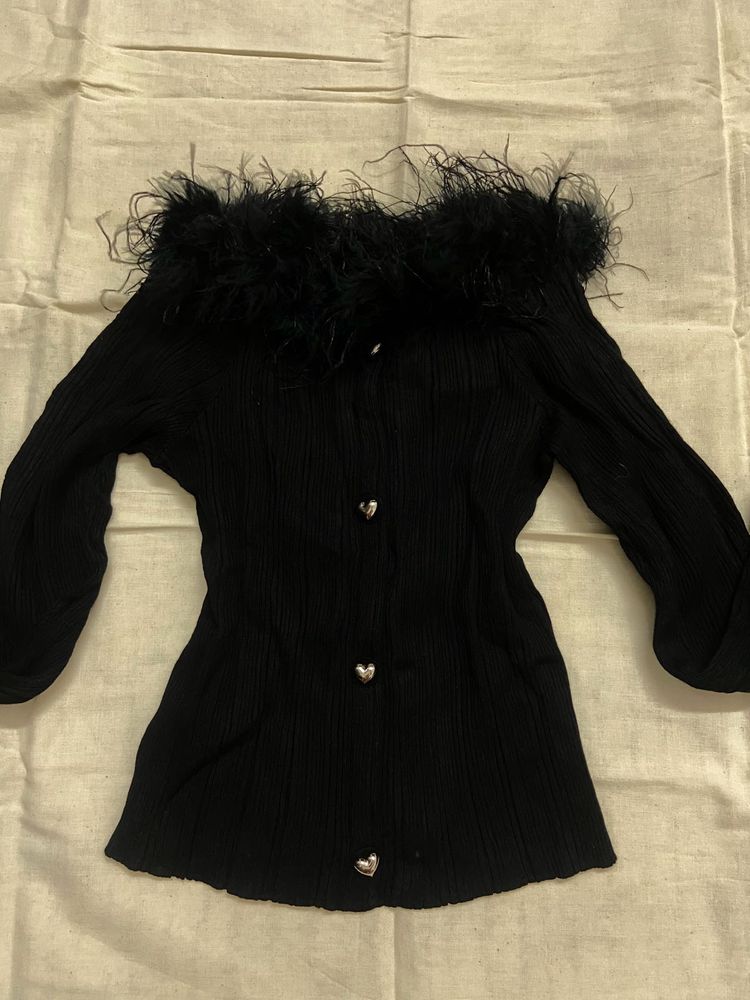 Black detachable fur Trim Button-Up knit top