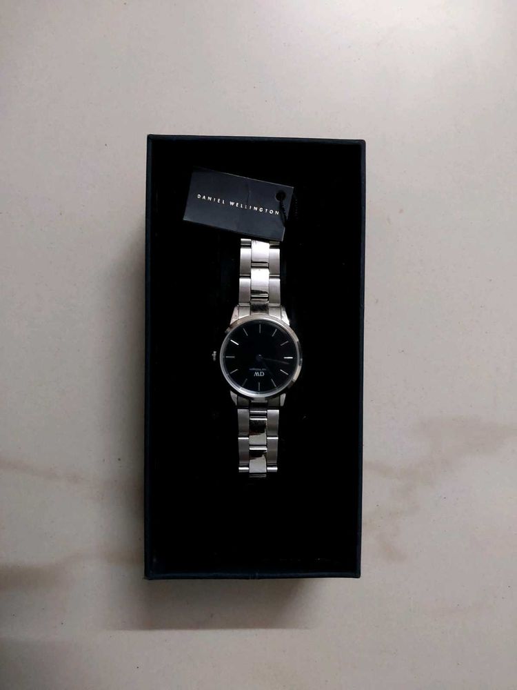Daniel Wellington Silver Watch