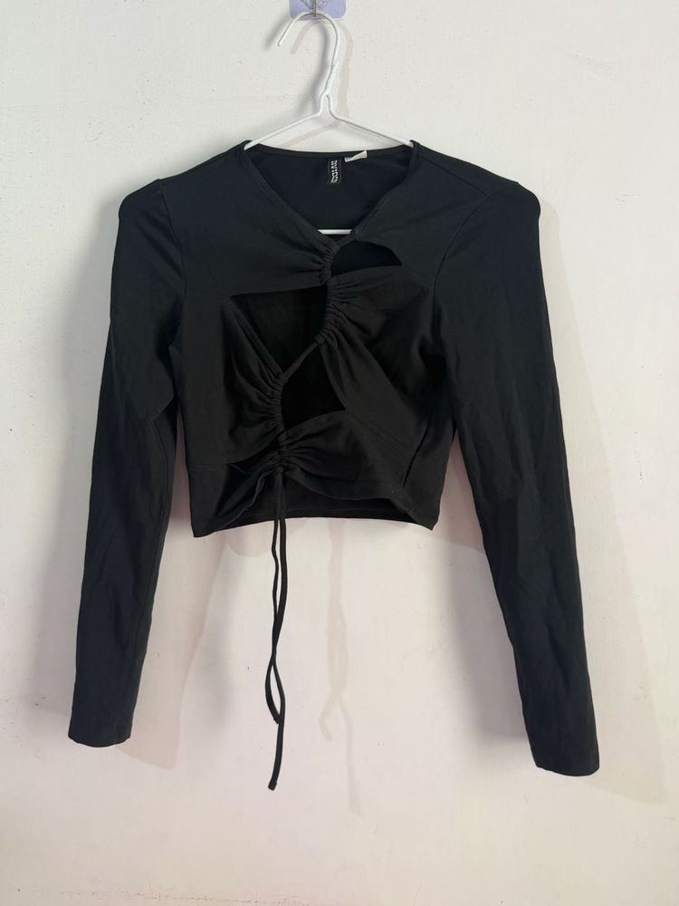 Chic Black Cut-Out Ruched Top