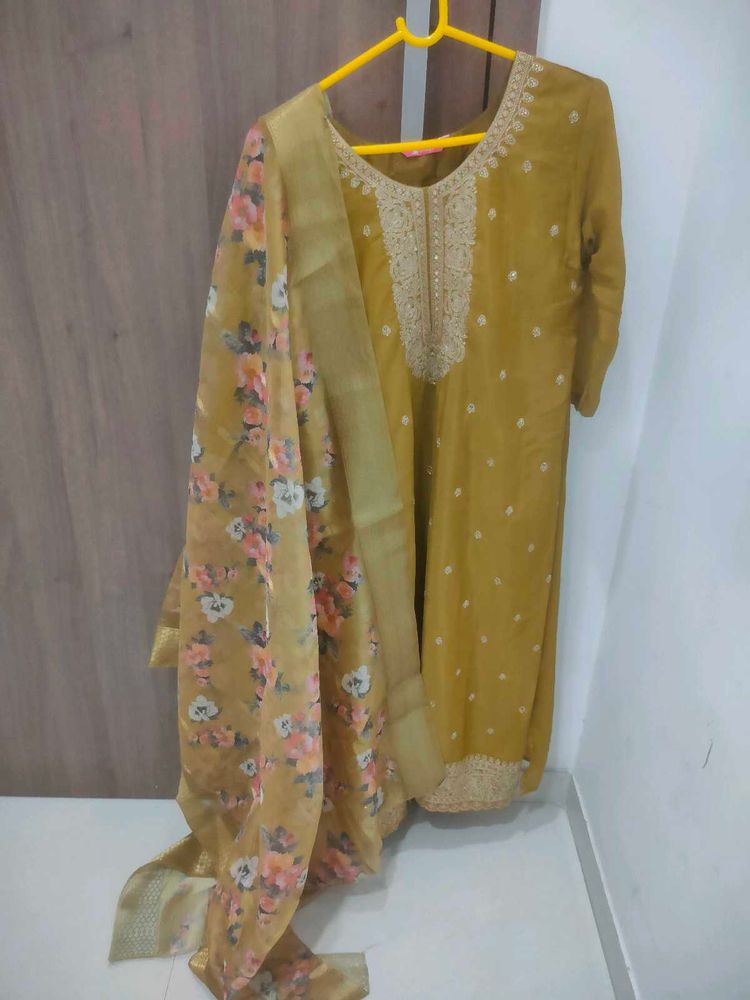 Elegant Yellow Kurta with Dupatta