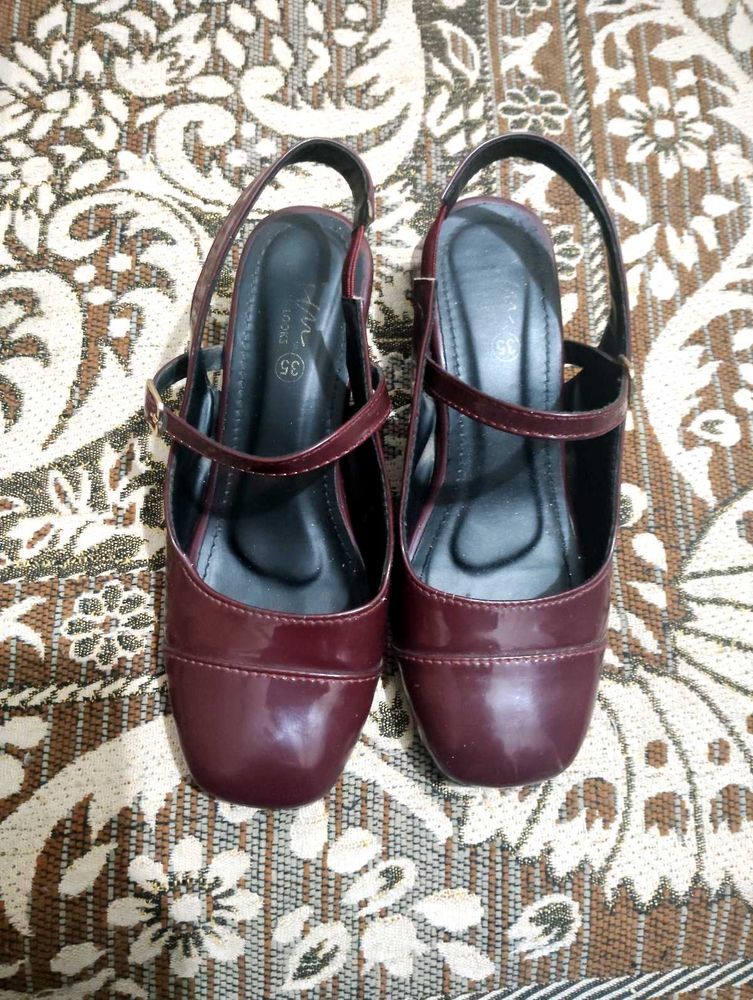 Elegant Maroon Slingback Heels